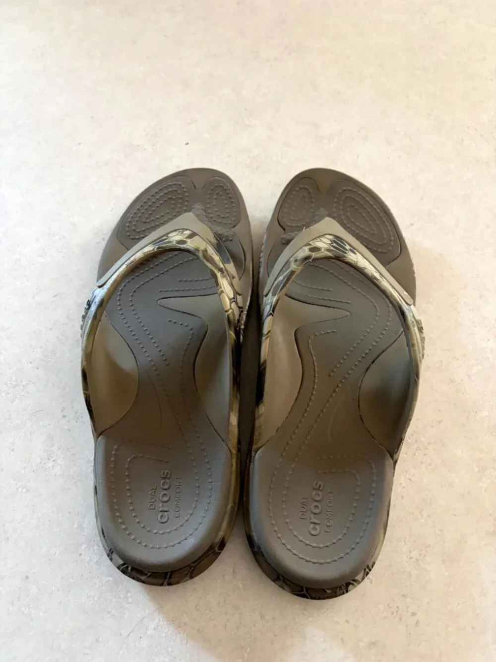 CROCS sandals flip